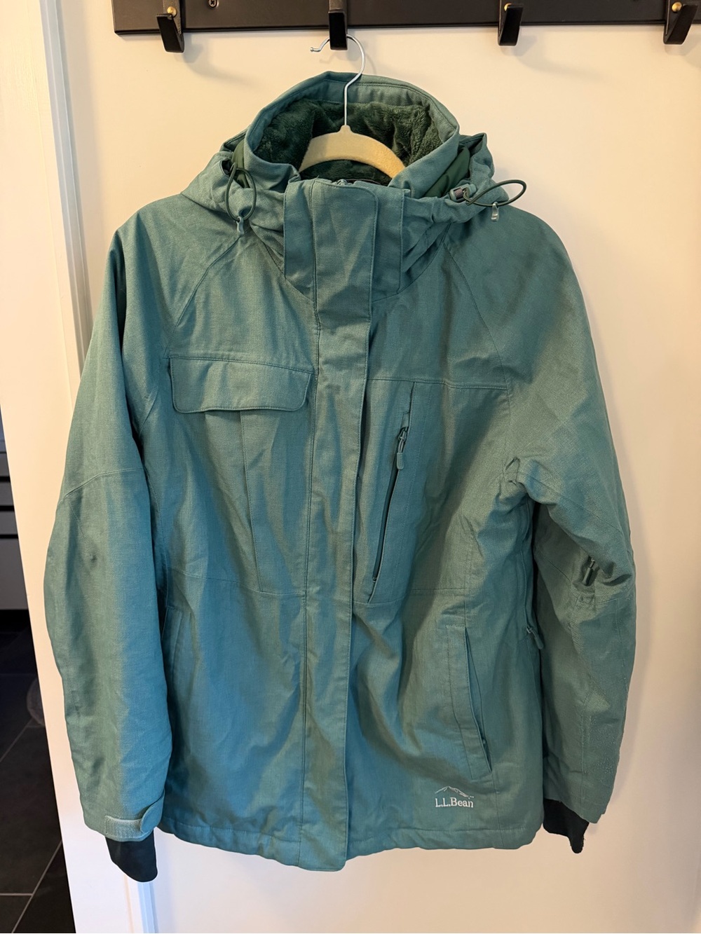 L.L. Bean Teal Hooded Womens winter Jacket
